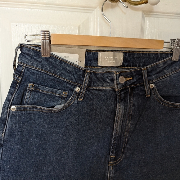 Everlane The Original Curvy Cheeky Jean - Picture 6 of 11